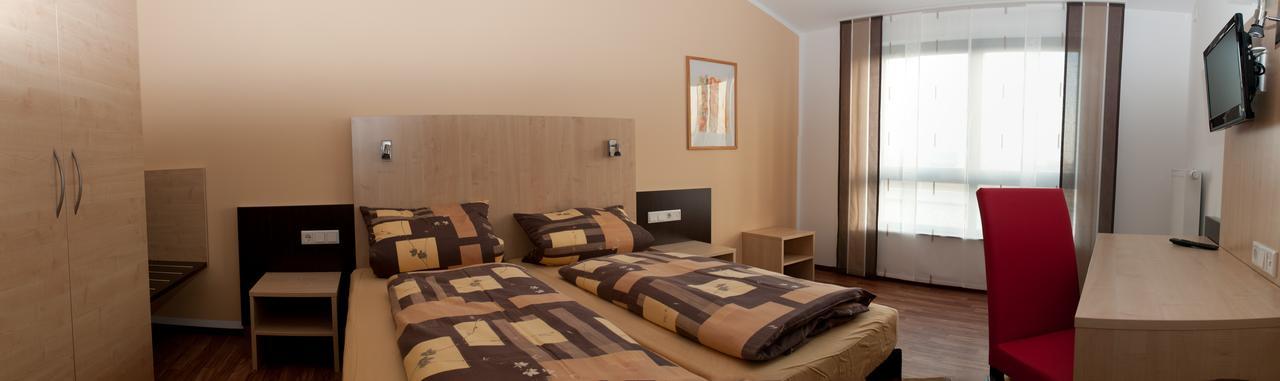 Auszeit Cafe & Hotel Oberwornitz Экстерьер фото
